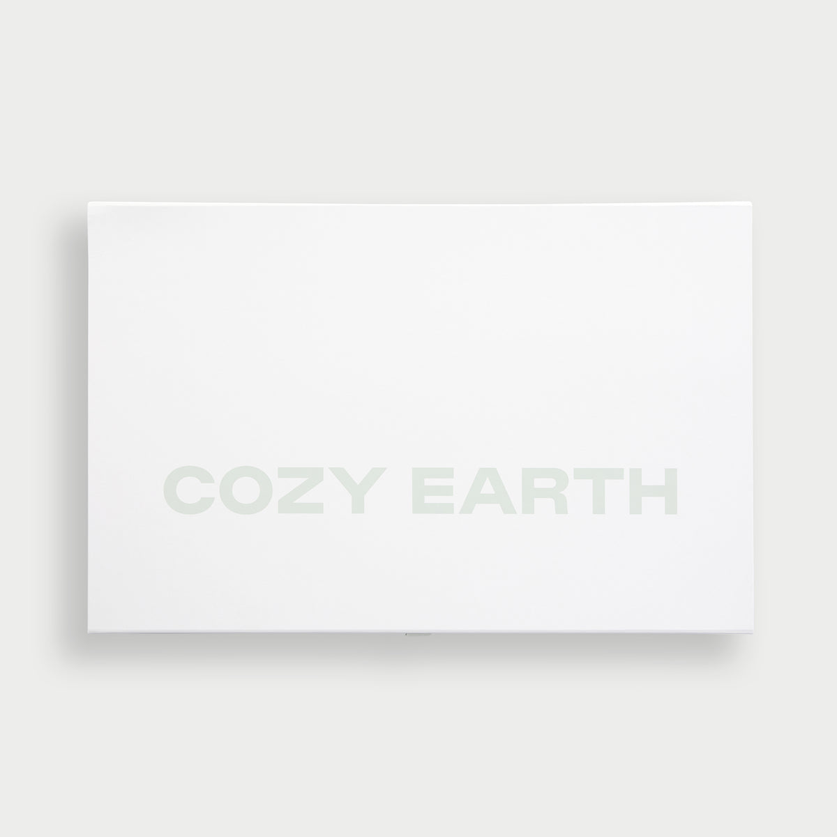 Closed cozy earth gift box 