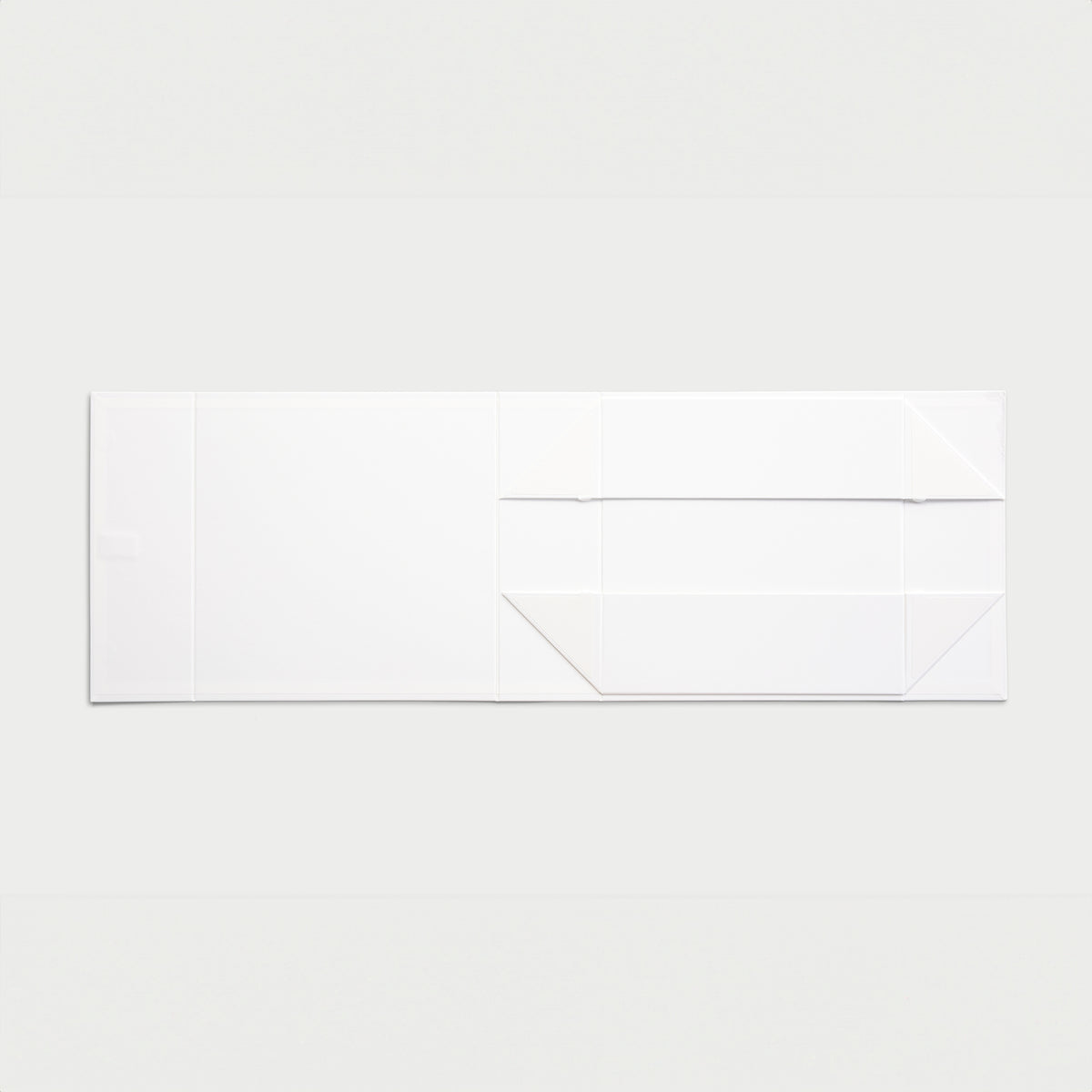 Flattened gift box 