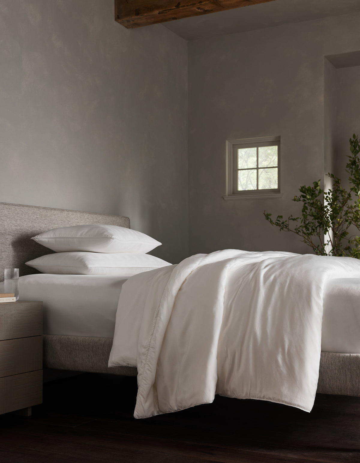 Silk comforter to be paired with Dove Grey, Charcoal, Creme, Driftwood, Flax, Light Grey, Oat, Pacific Blue, Shore, Walnut, Laurel, Peony, Classic Stripe in Pacific, Classic Stripe in Ebony, Classic Stripe in Laurel, Baja Stripe in Maple, Baja Stripe in Laurel, Mulberry, River, Classic Stripe in Dew, Lavender, Sonoma Floral in Vintage White, or White duvet cover.